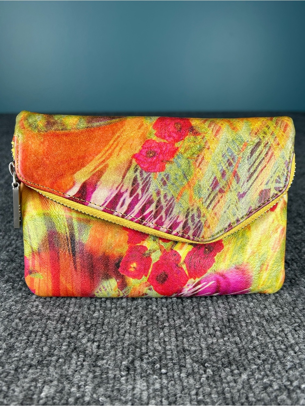 HOBO Daria Watercolor Floral Clutch Chain Crossbody Bag Silver Tone PARTY Bold